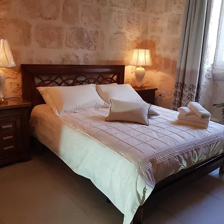 Tal-kampjin Mellieħa